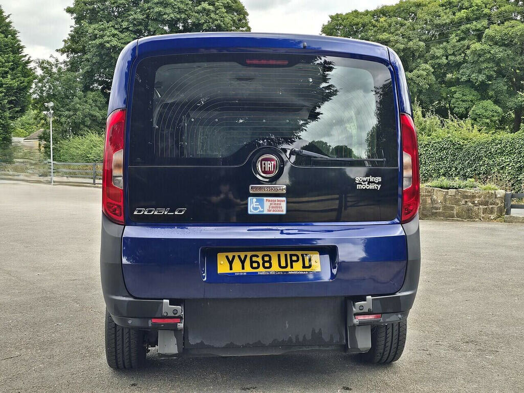 Fiat Doblo Cargo 1.3 White #17