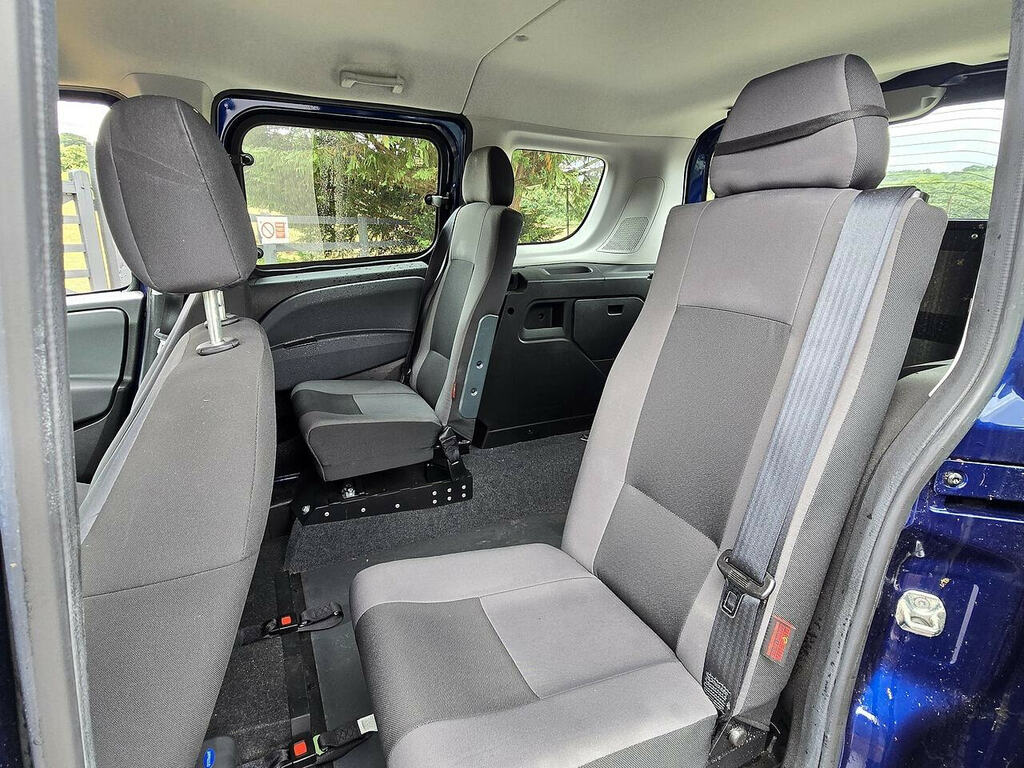 Fiat Doblo Cargo 1.3 White #8