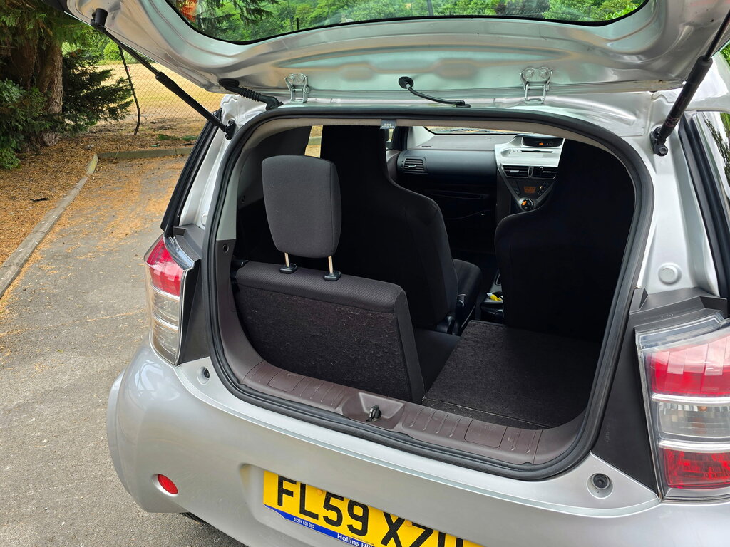 Toyota IQ 1.0 Vvt-i 2 Euro 4 Silver #6