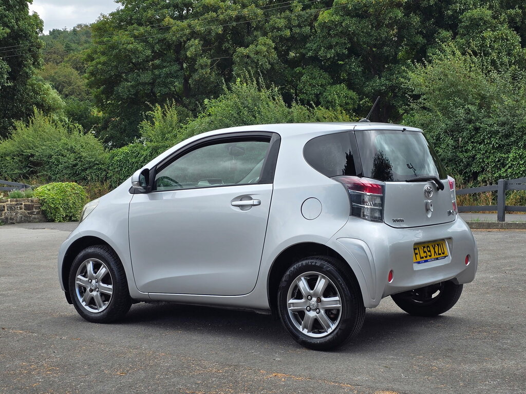 Toyota IQ 1L Null Black #17