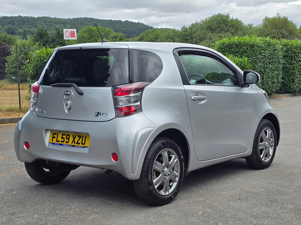 Toyota IQ 1L Null Black #18