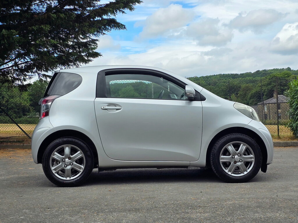Toyota IQ 1L Null Black #12