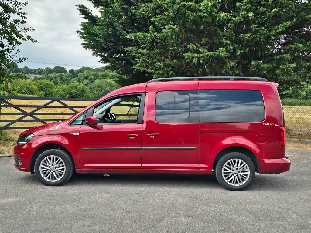 Volkswagen Caddy Maxi Life Tdi Dsg Red #12
