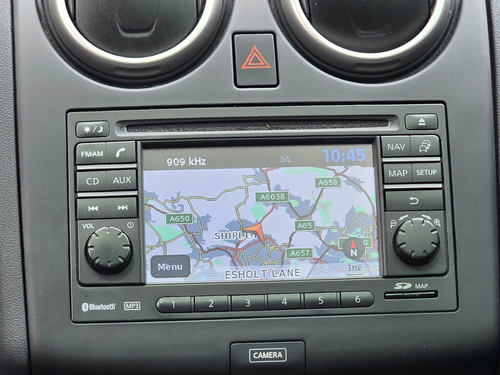 Nissan Qashqai Hatchback Black #6