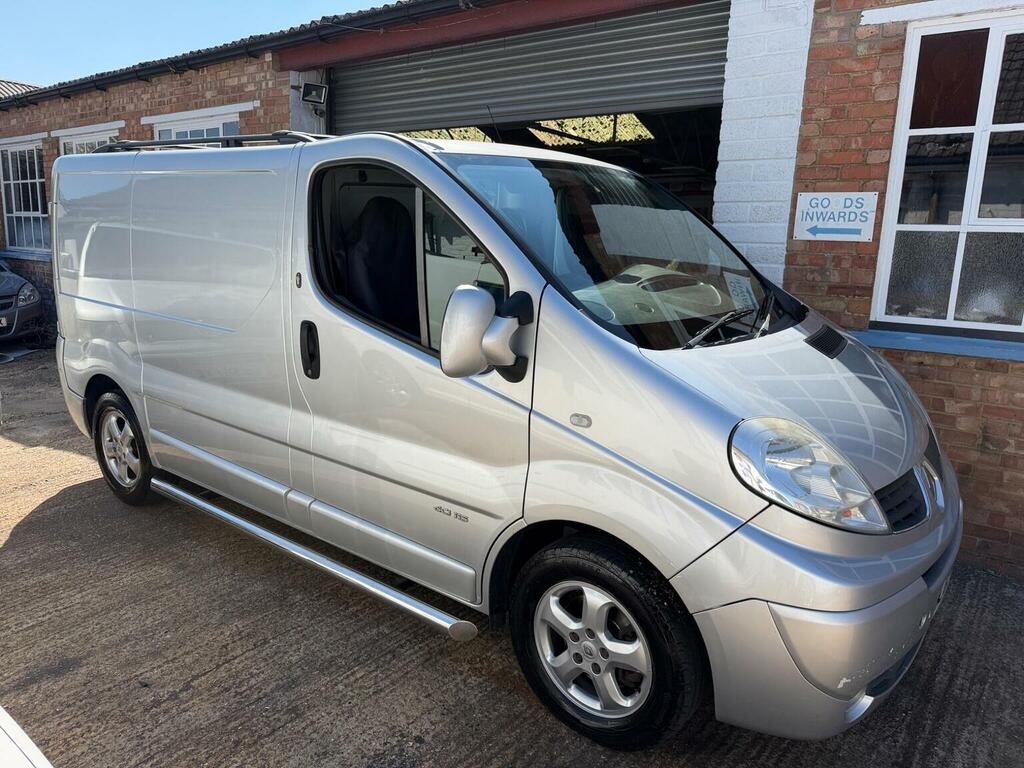 Renault Trafic 2.0 Dci Sl27 Sport L1 H1 Silver