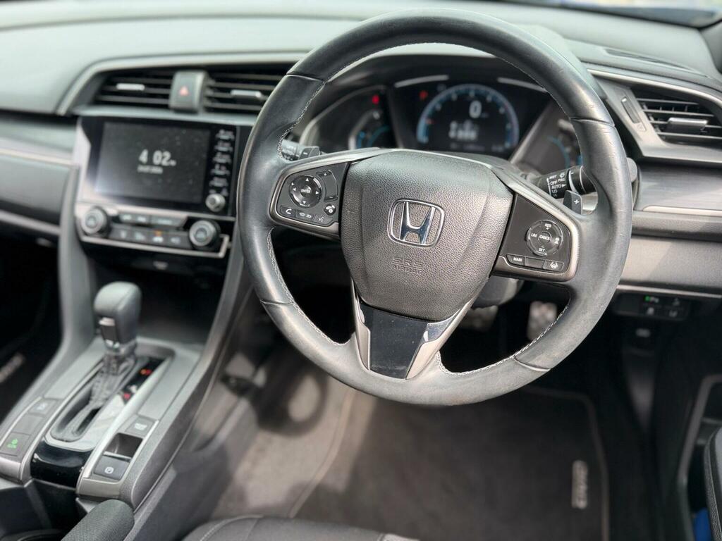 Honda Civic Honda Hatchback 2.0 Ehev Sport Cvt White #15