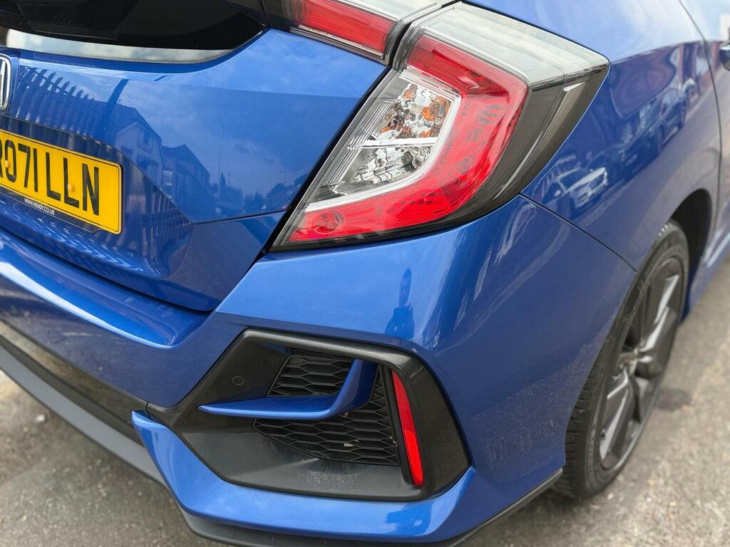 Honda Civic Honda Hatchback 2.0 Ehev Sport Cvt White #10