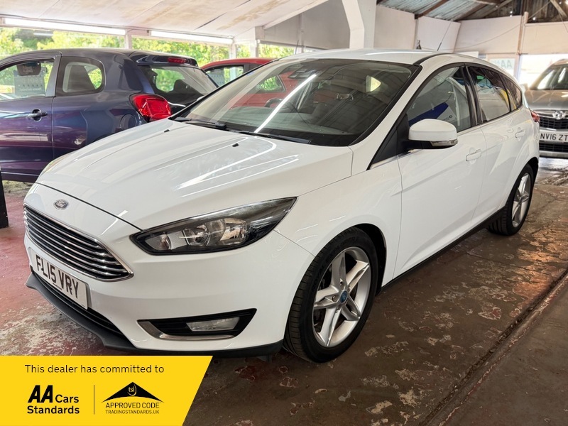 Ford Focus 1.0T Ecoboost Titanium Hatchback White