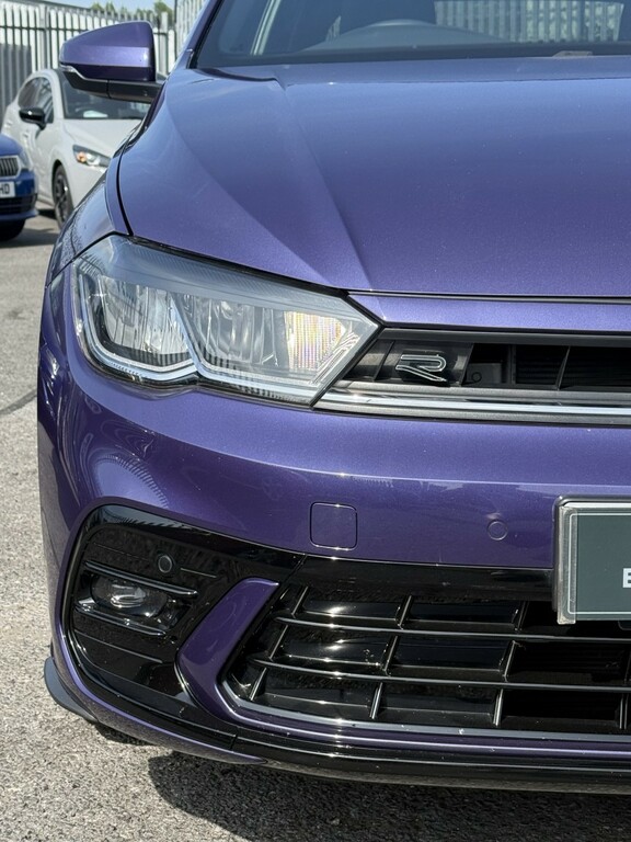 Volkswagen Polo Hatchback 1.0 Tsi R-line 202272 Purple
