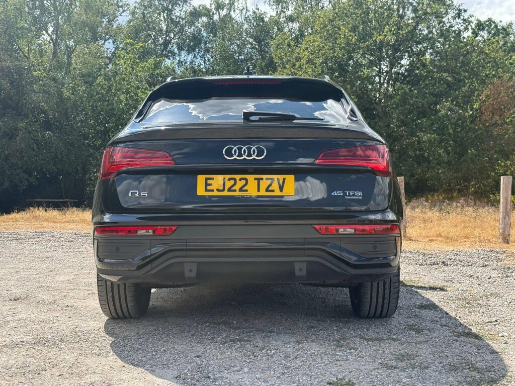 Audi Q5 2.0 Tfsi 45 Edition 1 Sportback S Tronic Quattro E Black #4