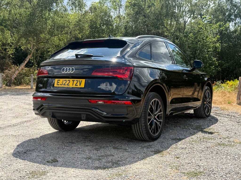 Audi Q5 2.0 Tfsi 45 Edition 1 Sportback S Tronic Quattro E Black #3