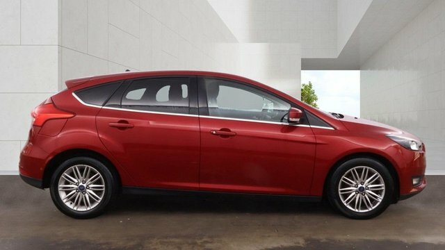 Ford Focus 1.0T Ecoboost Zetec Edition Red #4