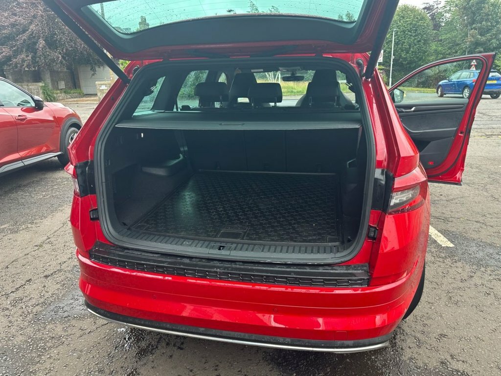 Skoda Kodiaq 2L Sportline Red #6