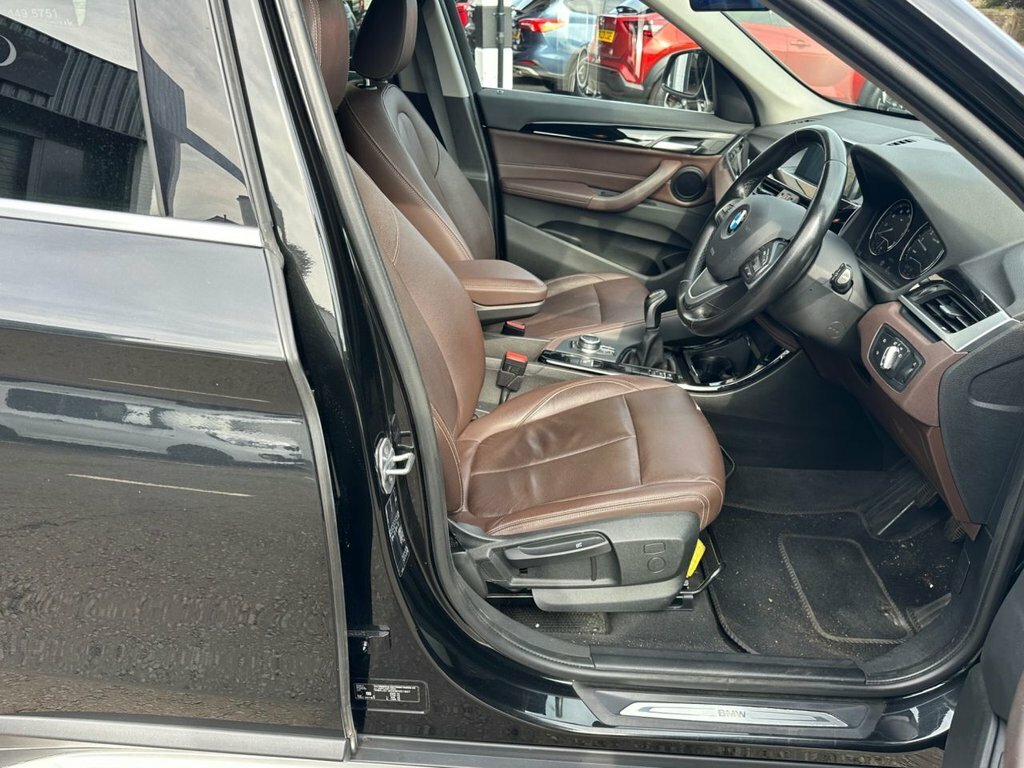 BMW X1 1.5L Xline Black #4