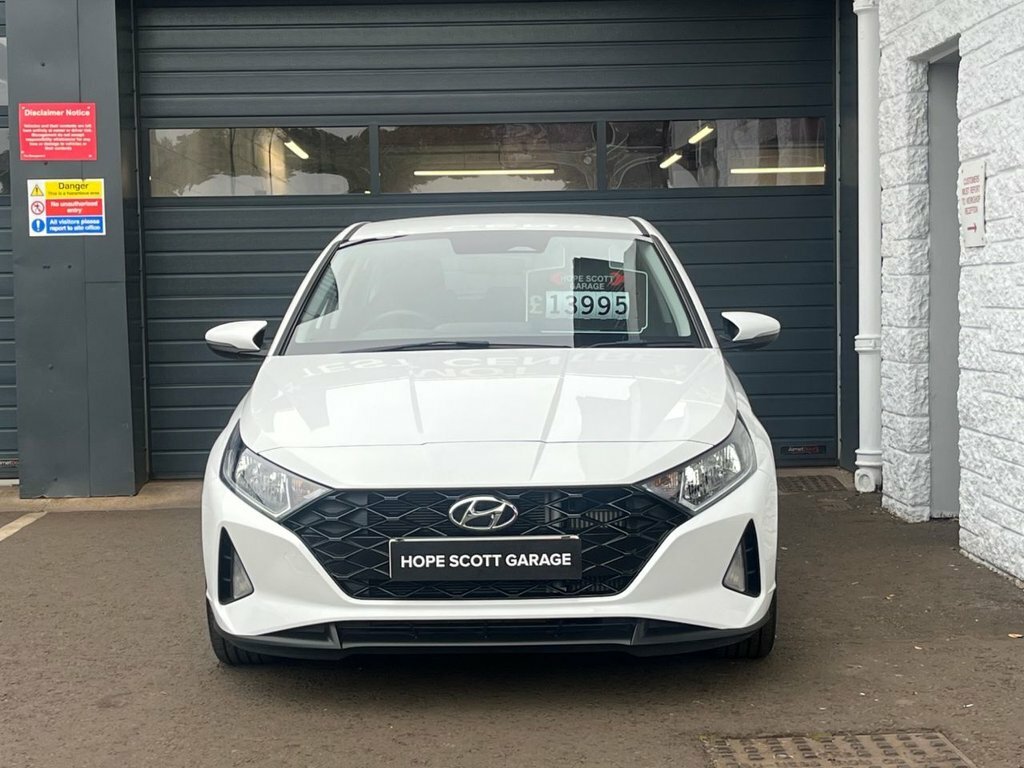 Hyundai I20 1L Se Connect White #3