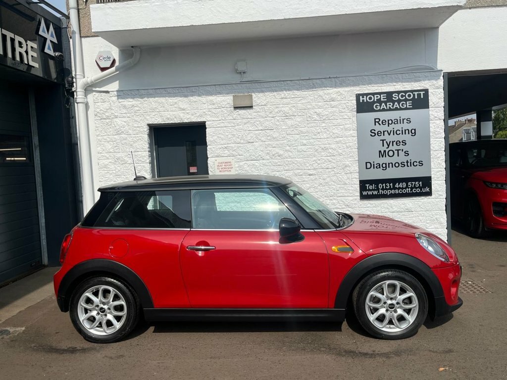 Mini Hatch 1.5L Cooper Red #2