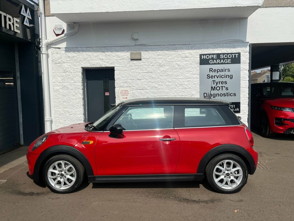 Mini Hatch 1.5L Cooper Red #4