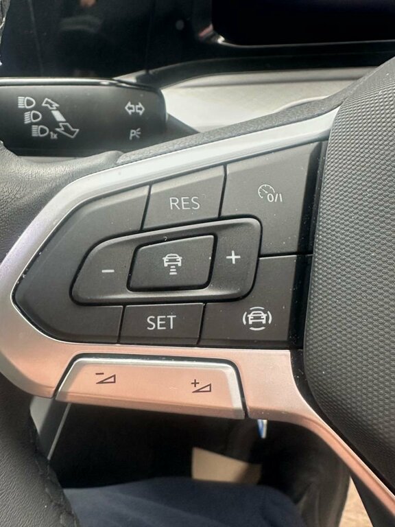 Volkswagen Golf Life White #11
