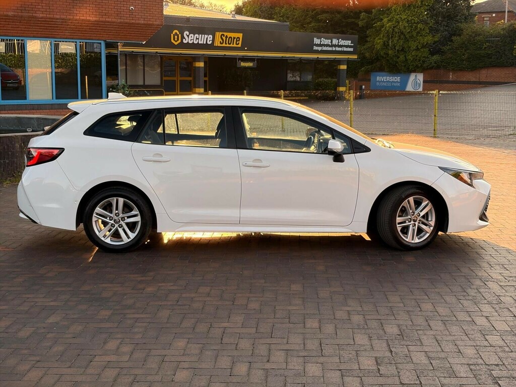 Toyota Corolla Estate 1.8 Vvt-h Icon Tech Touring Sports Cvt Euro DA69VOB White #3