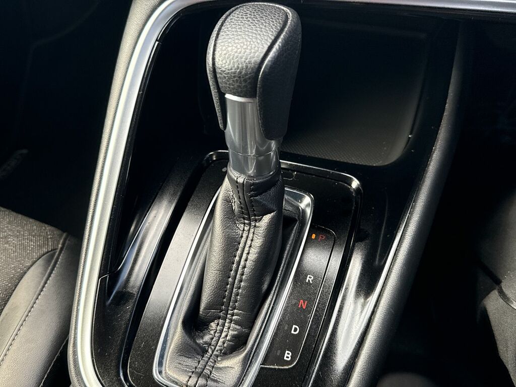 Honda Hr-V V 1.5 White #17