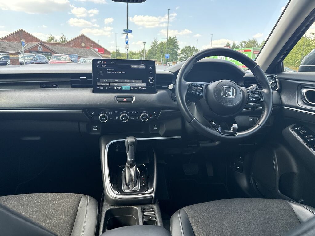 Honda Hr-V V 1.5 White #14