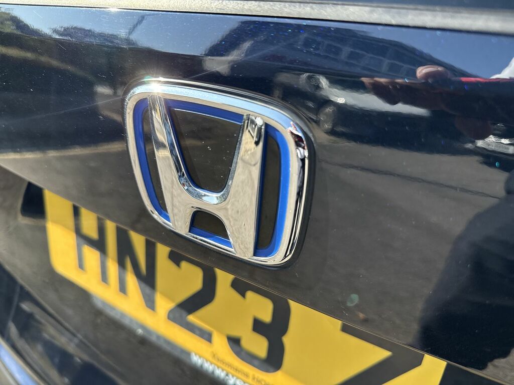 Honda Jazz Hat 1.5 I-mmd Hbd Ex Ecvt White #31