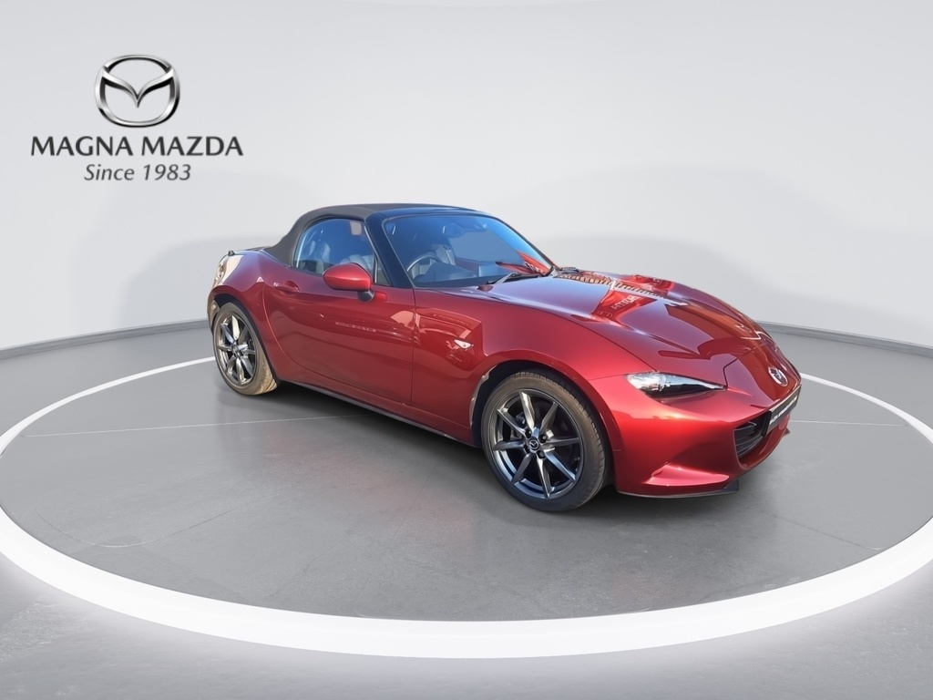 Mazda MX-5 2.0 Skyactiv-g Sport Tech Convertible M Red #2