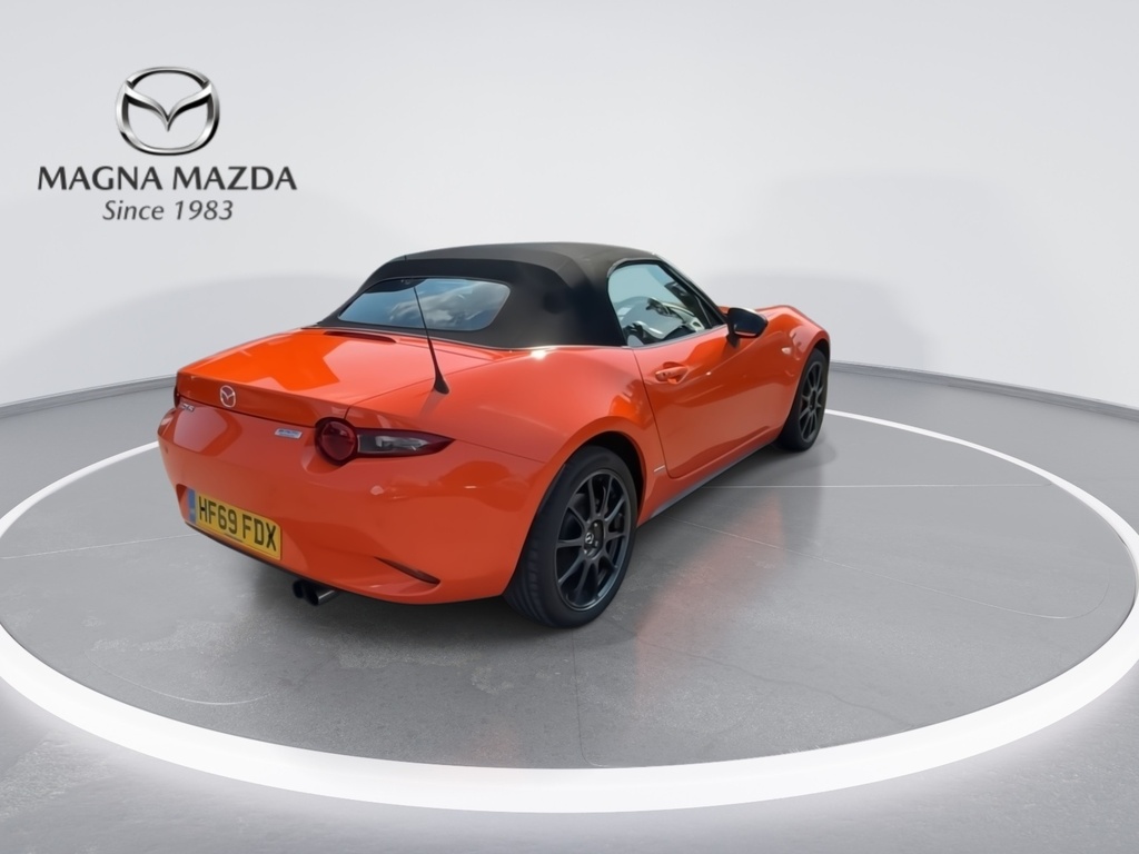 Mazda MX-5 Se Plus White #9