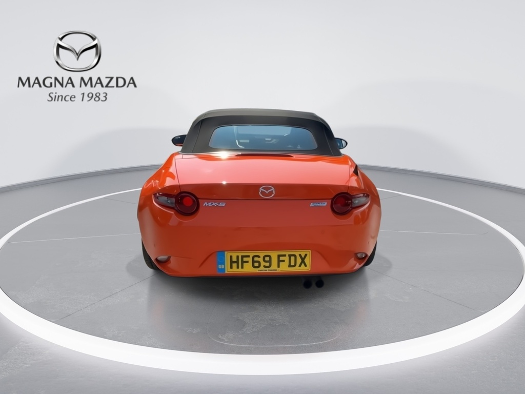 Mazda MX-5 Se Plus White #8