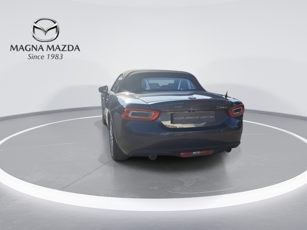 Fiat 124 Spider White #7