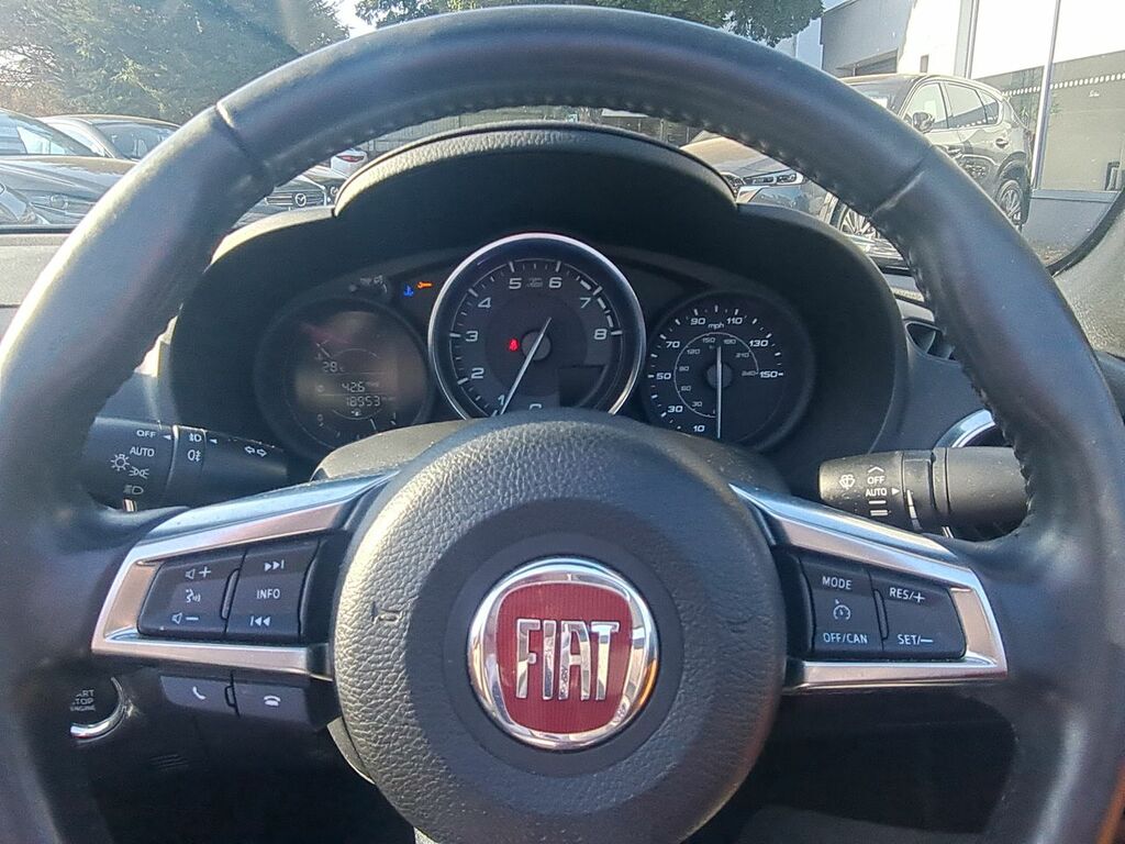 Fiat 124 Spider White #26