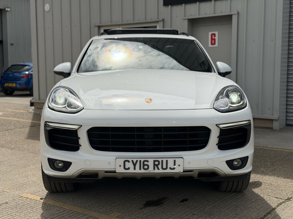 Porsche Cayenne Suv 4.2 Td V8 S 201616 White #4