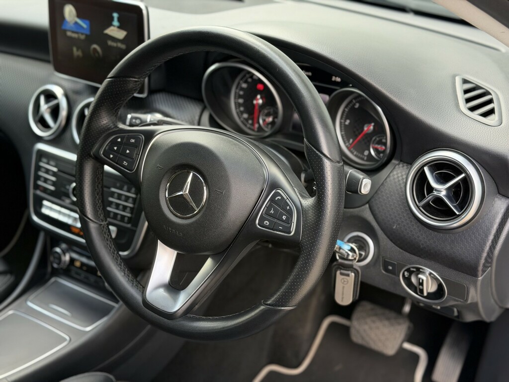 Mercedes-Benz A Class Hatchback 2.1 A200d Sport Premium 201616 Grey #2
