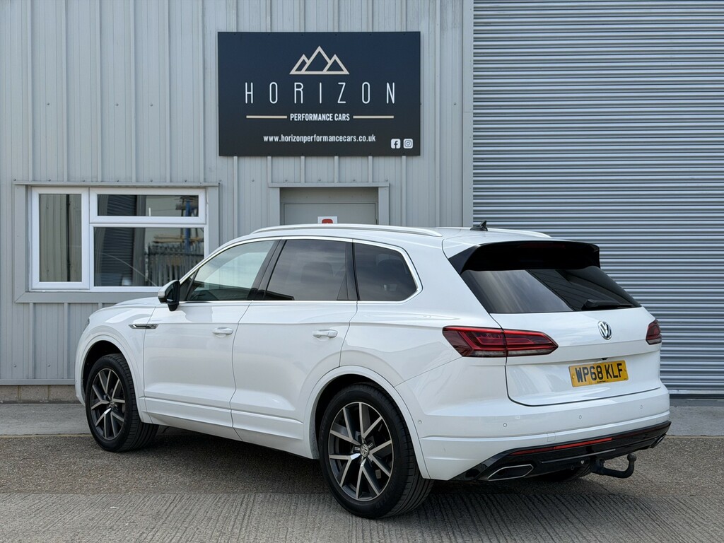Volkswagen Touareg 3.0 Tdi V6 R-line White #6