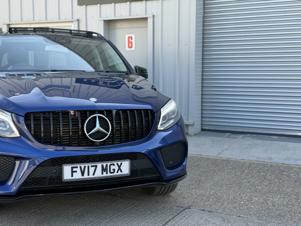 Mercedes-Benz GLE Class  Black #17