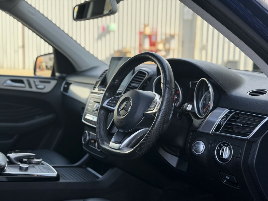Mercedes-Benz GLE Class  Black #26