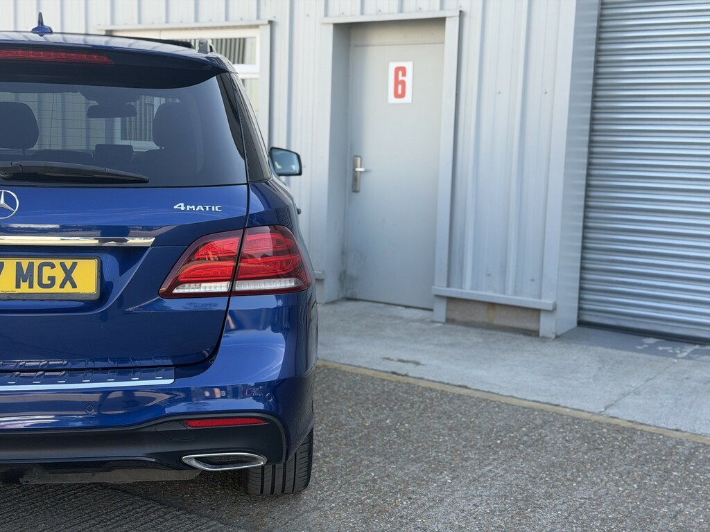 Mercedes-Benz GLE Class  Black #20
