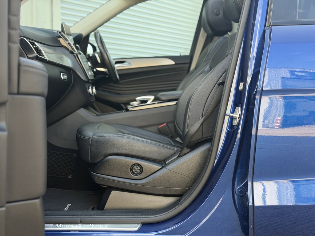 Mercedes-Benz GLE Class  Black #54
