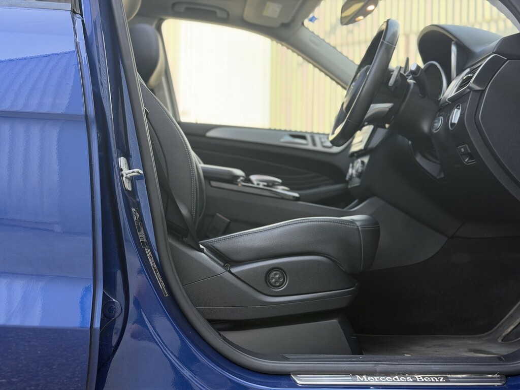 Mercedes-Benz GLE Class  Black #27