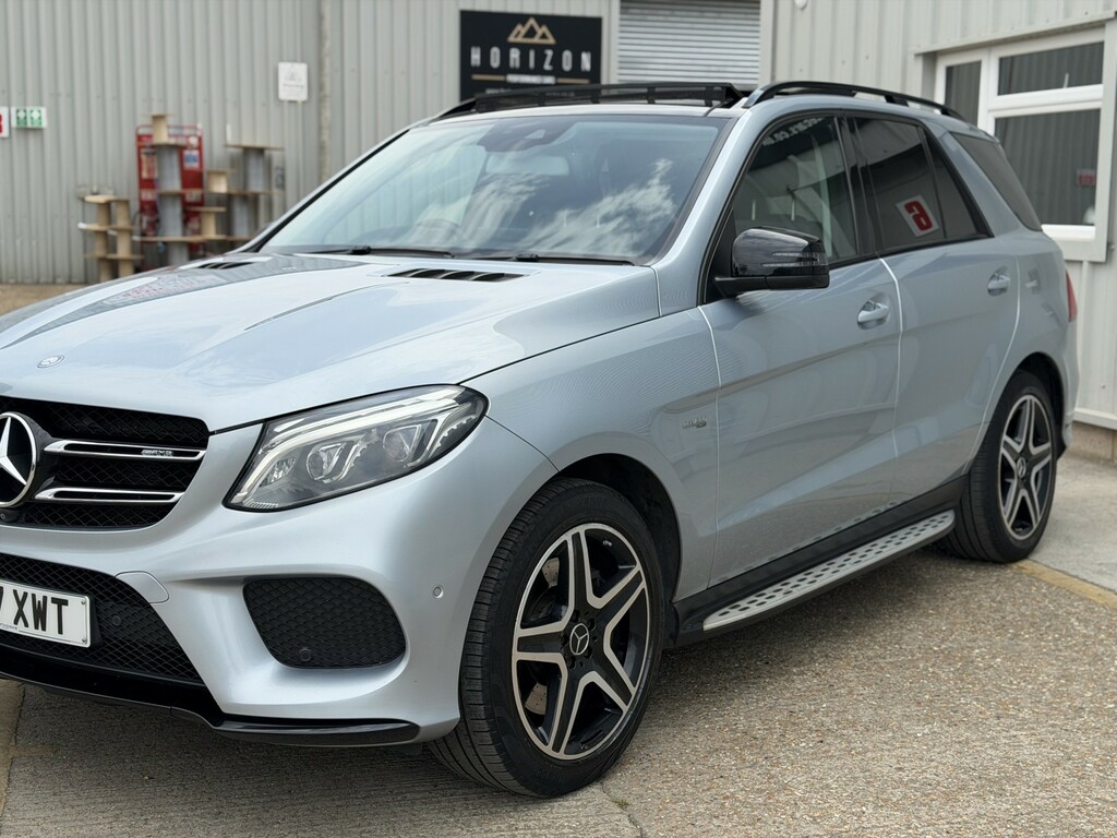 Mercedes-Benz GLE Class 2017 3.0 Gle350d V6 Amg Line Premium Plus G-tron White #12