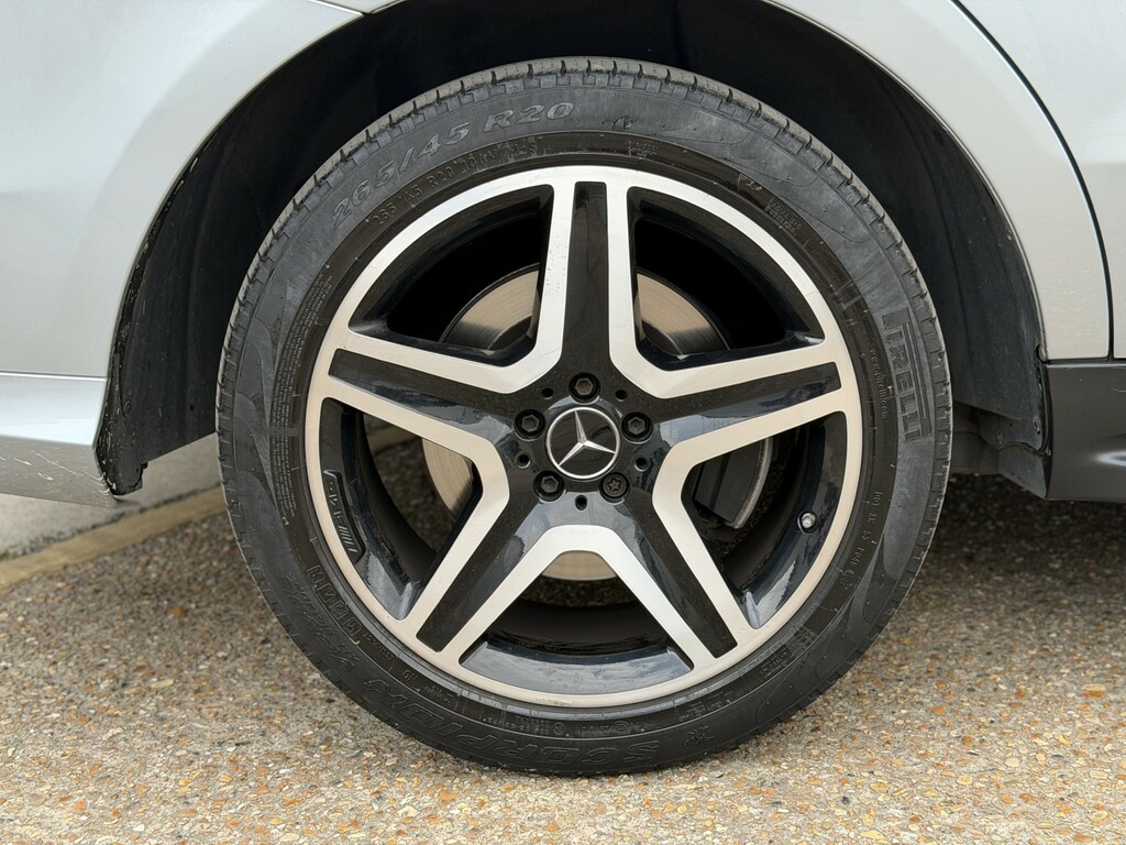 Mercedes-Benz GLE Class 2017 3.0 Gle350d V6 Amg Line Premium Plus G-tron White #22