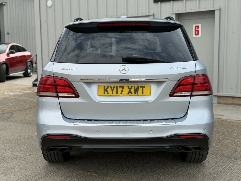Mercedes-Benz GLE Class 2017 3.0 Gle350d V6 Amg Line Premium Plus G-tron White #8