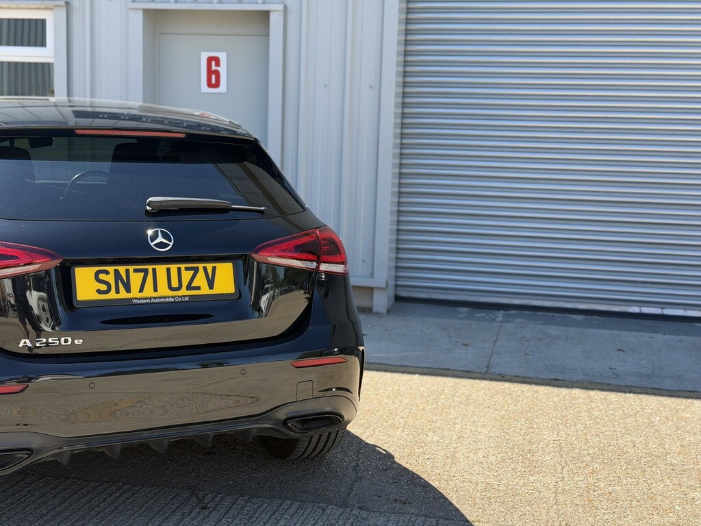 Mercedes-Benz A Class Hatchback 1.3 A250e 15.6Kwh Amg Line Edition Premi SN71UZV Black #5