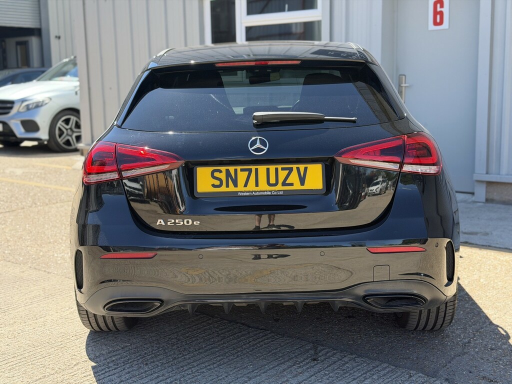 Mercedes-Benz A Class Hatchback 1.3 A250e 15.6Kwh Amg Line Edition Premi SN71UZV Black #3