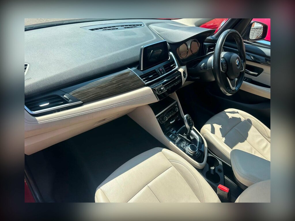 BMW 2 Series Gran Tourer Se White #6