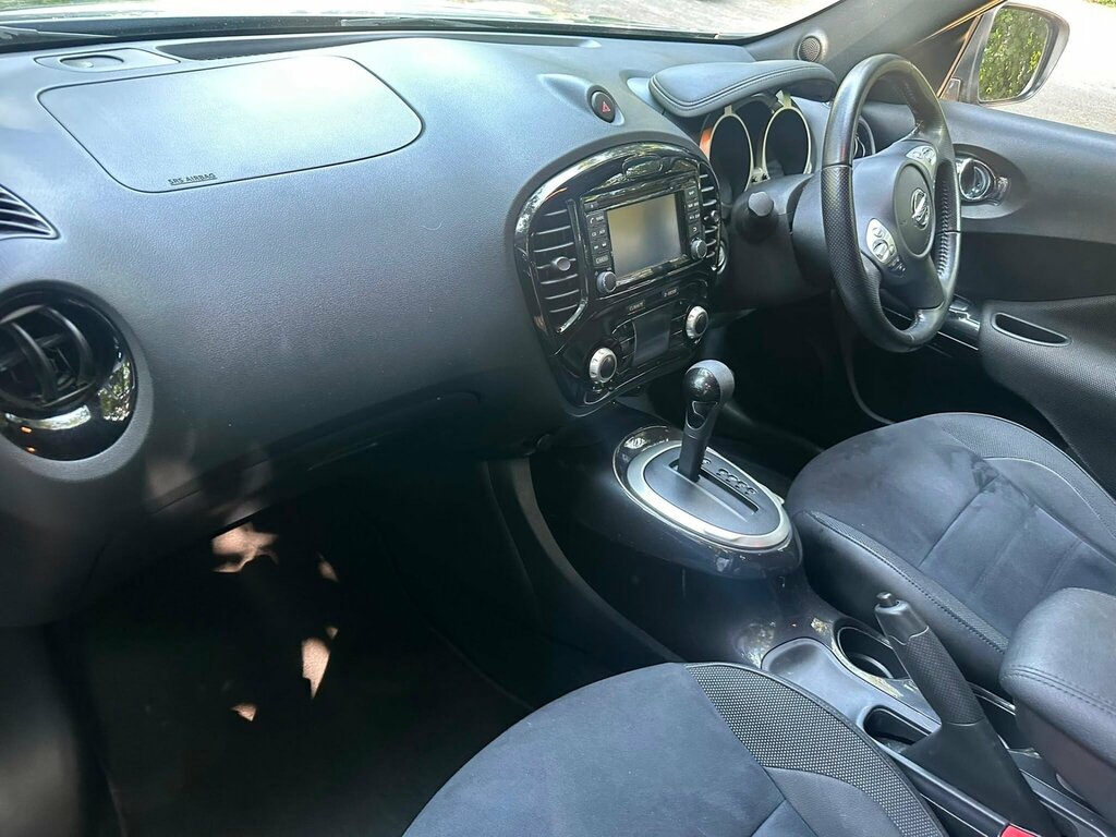 Nissan Juke Hatchback Tekna Black #18