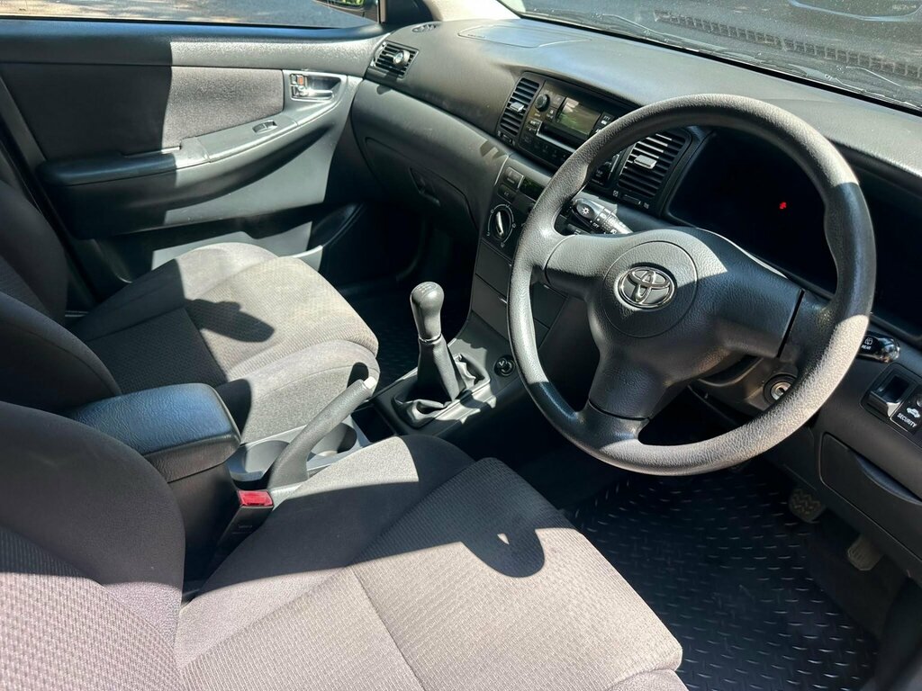 Toyota Corolla Corolla Colour Collection D-4d Silver #9