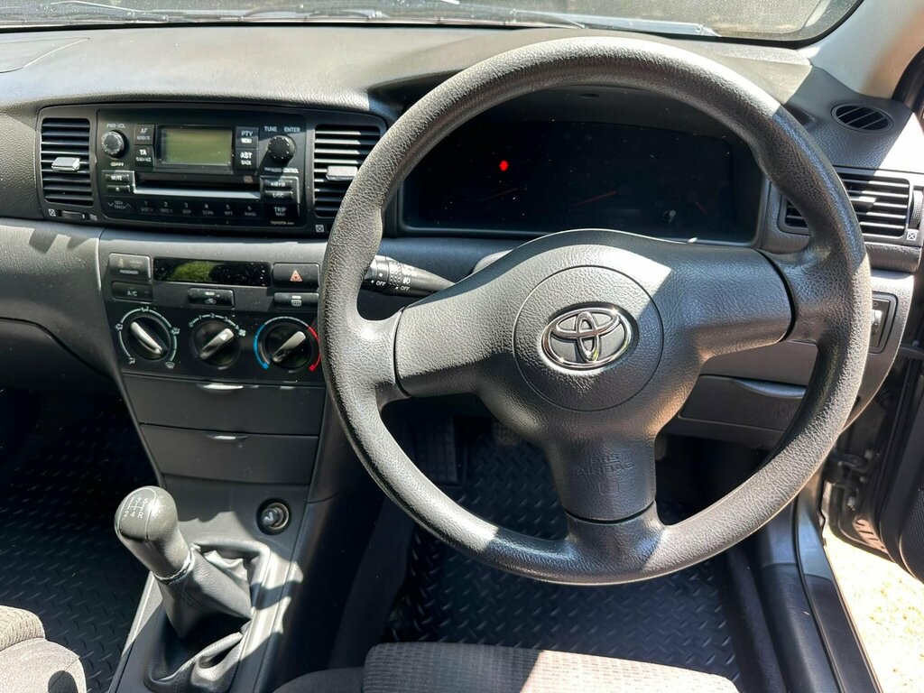 Toyota Corolla Corolla Colour Collection D-4d Silver #15