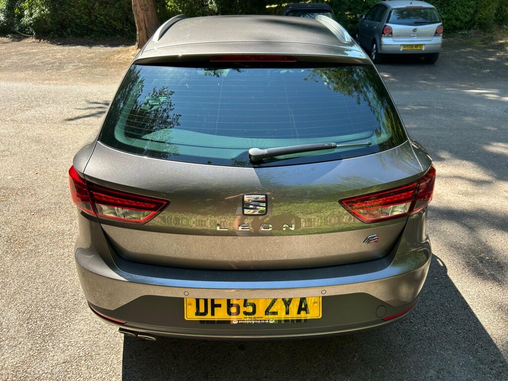 Seat Leon Hatchback 1.6 Tdi Se Sport Coupe Euro 6 Ss White #11