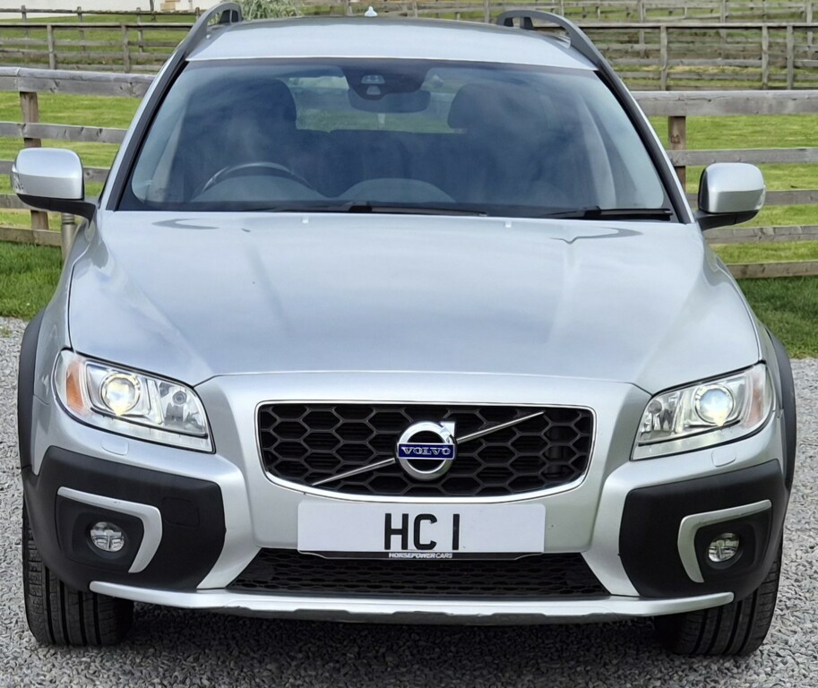Volvo XC70 Estate 2.4 Se Lux D5 Awd 215Hp 2015 Silver #3